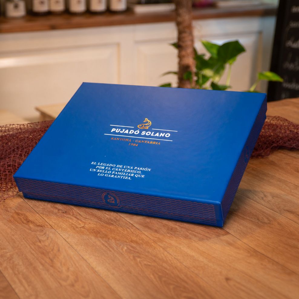 Caja Premium Pujadó Solano