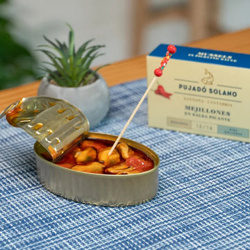Lata de Mejillones en Salsa Picante (115 g)