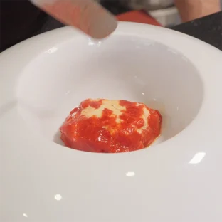 Pimiento del piquillo relleno de Bacalao de Pujadó Solano